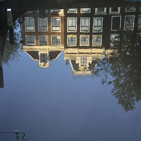 Bed & Breakfast De Hoedenmaker 3*